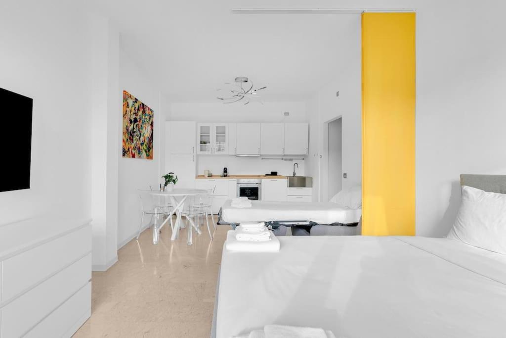 Yellow Flat Central ミラノ エクステリア 写真